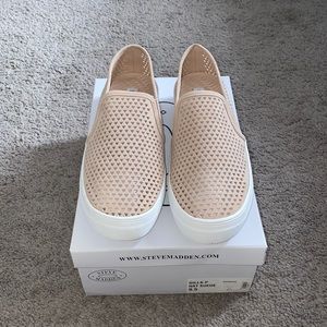 Steve Madden Gills-P Suede Sneakers Size 9.5